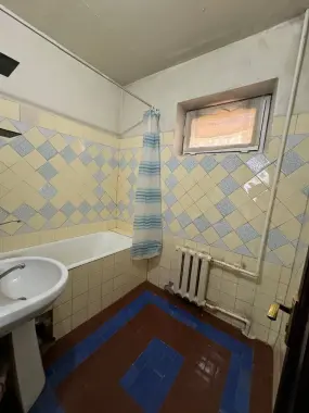 Kvartira qizlarga