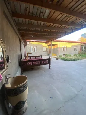 Uchastka sotiladi