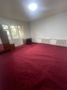 Chilonzor Metroga yaqin kvartira bor 4 kishi kerak