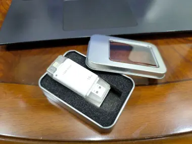 Двусторонняя флеш-карта (флешка) USB Type-A, USB Type-C