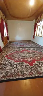 Talaba bollaga sheriklikka Uchastka 700som.Eski shaxar.Chorsu bozor