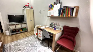 Nukusskaya , Yakkasaray . 4 xonali 155m2 kvartira sotiladi