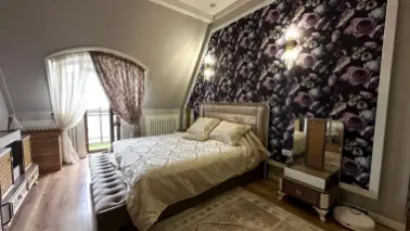 Nukusskaya , Yakkasaray . 4 xonali 155m2 kvartira sotiladi