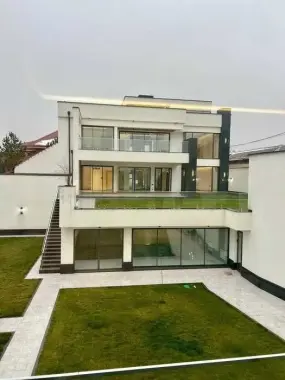 Продается шикарная белая вилла в престижнейшем районе