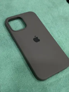 Iphon 13pro max chexol
