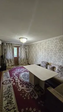 Qizla kerak 2 ta odobli óqidigon, Manzil vatan tóyxoxani orqasi