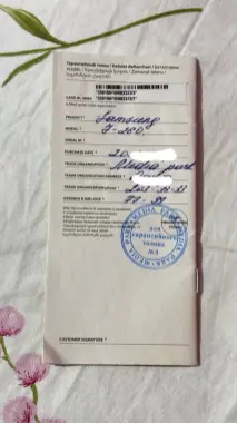 Продаю рабочий сенсорный телефон Android, черного цвета