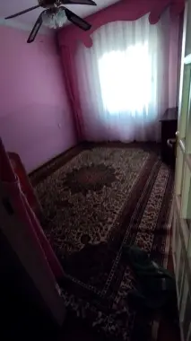 Qizlarga kvartira arenda