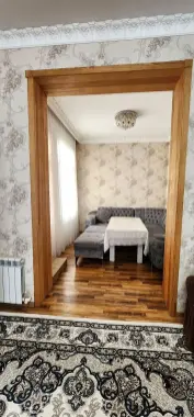 Квадрати 366$ Учаска сотилади 6 сотих 6 хона