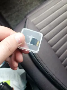 Fleshka 64 GB yengi