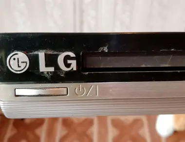 DVD плейер LG б/у