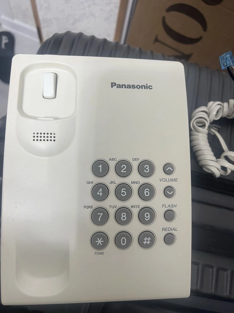 Стационарный телефон Panasonik -KX -TS2350RUW. производство Малайзия