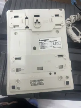 Стационарный телефон Panasonik -KX -TS2350RUW. производство Малайзия