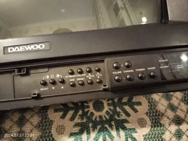 Телевизор Dewoo DMQ-2049 б/у