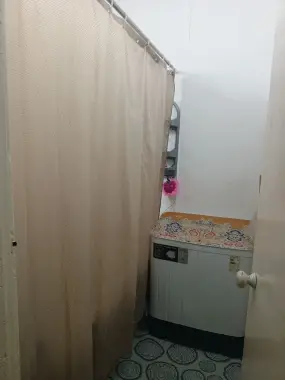 4 ta aqlli va ozoda qizga kvartira bor. Faqat talabalarga