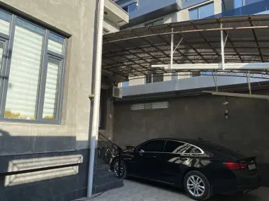 Бий Сайрам. Евро дом. 200м². Площадь участка 1,5 соток