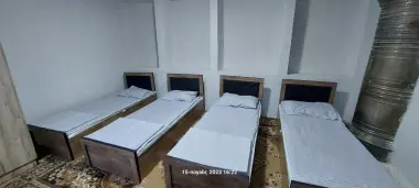 Chorsu bozori yonida mehmonxona