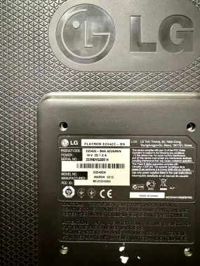 Продается монитор LG Flatron E2042C-BN