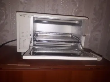 Продаю электро печь PHILLIPS