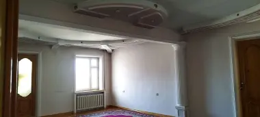 Квартира в МИРАБАДСКОМ районе 4/12/13 167 м кв